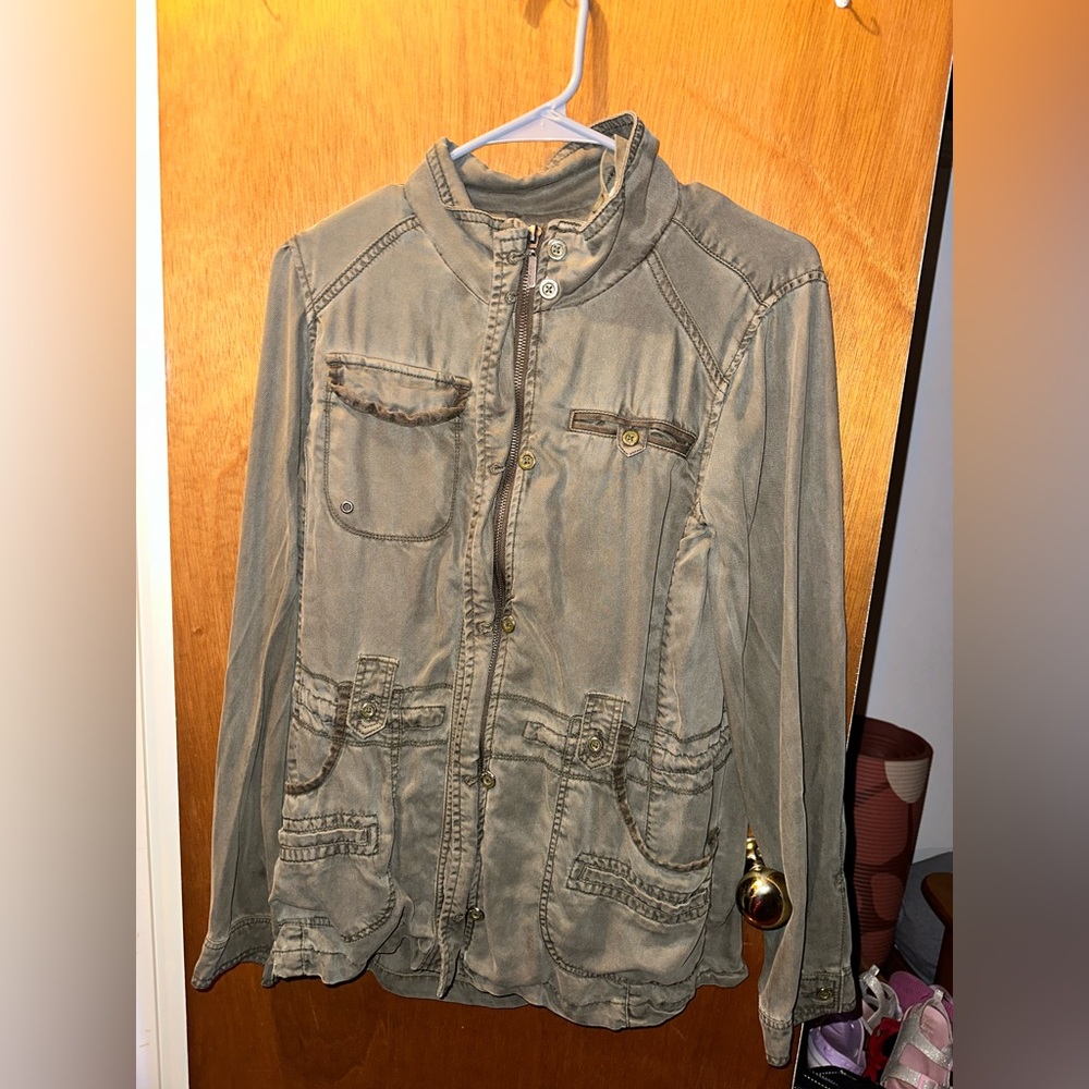 Max Jeans Olive Green Jacket!